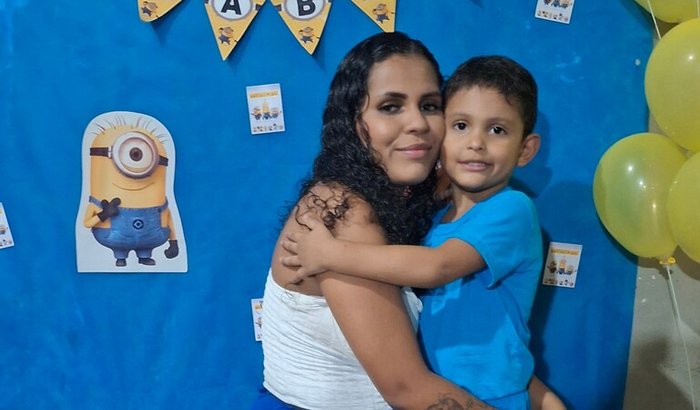 Ajudar uma família que perdeu tudo no incêndio