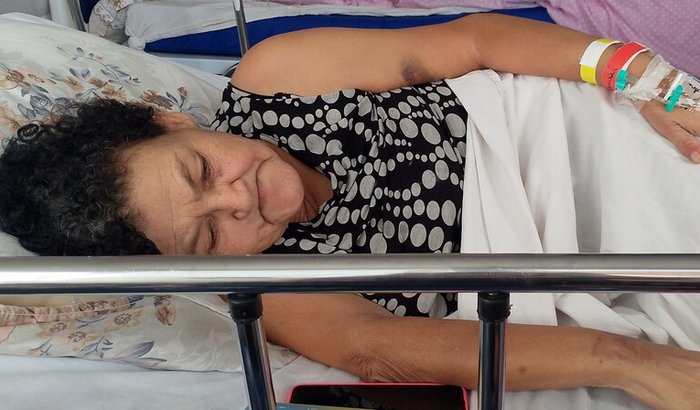 Minha mãe precisa colocar uma válvula no coração urgente ela corre risco de vida