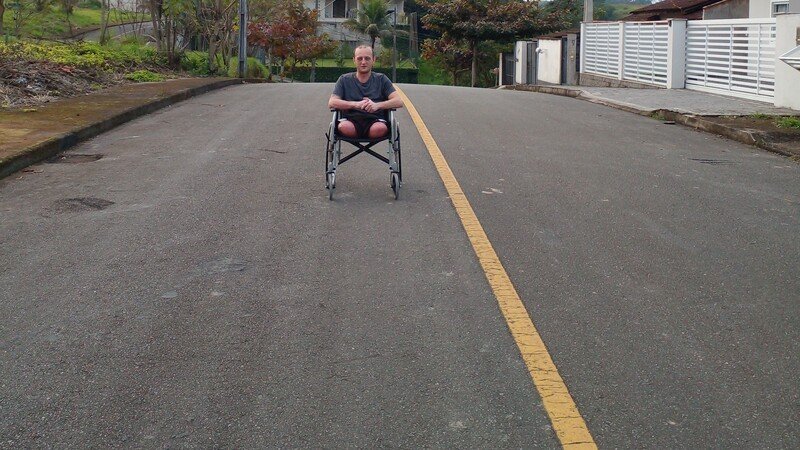 Ajude o Diego a Voltar a Caminhar com Dignidade