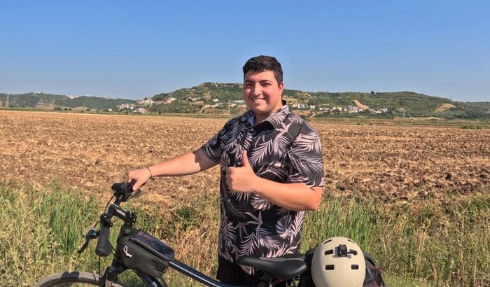 Um brasileiro numa bicicleta de Lisboa até a Espanha