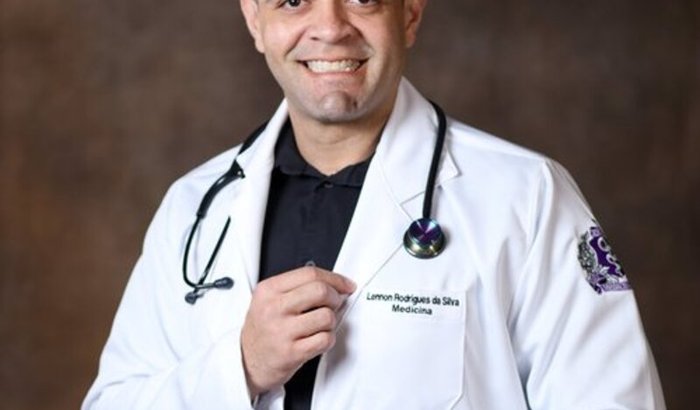 Ajude o Lennon a entrar no internato de medicina!