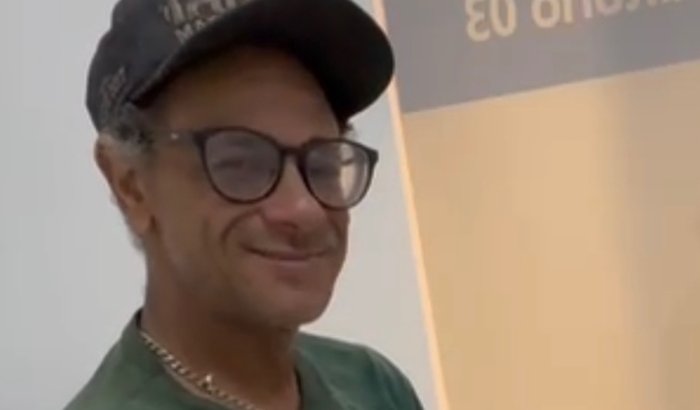 Ajudar no tratamento dental do seu Gilson