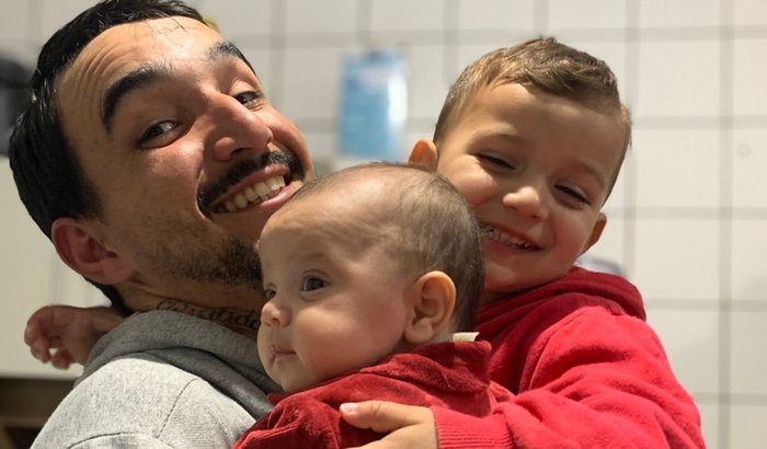 Ajude o Daniel a lutar contra um tumor cerebral.