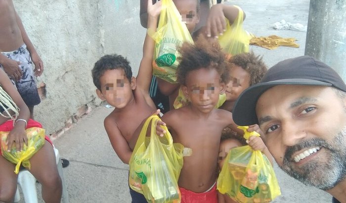 Corrente do bem, alimentando quem menos têm! 