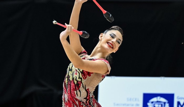 Ajuda para viajem da Laura