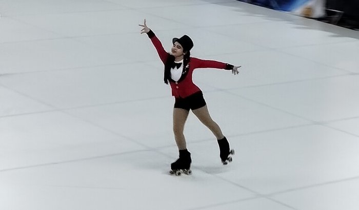Alice patinando na Argentina 