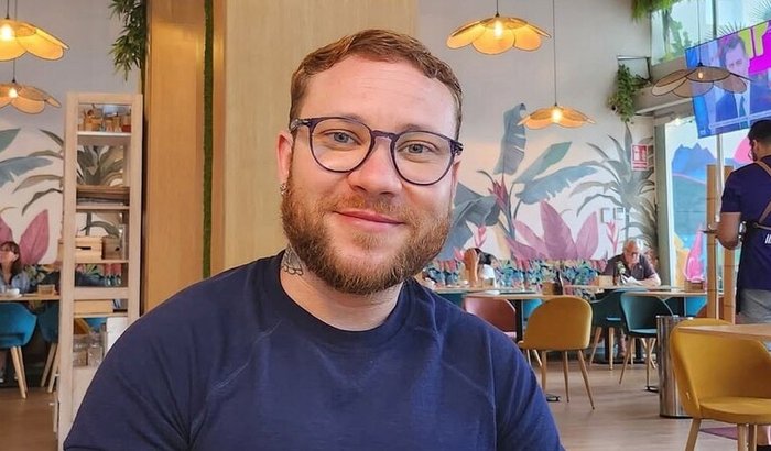 Nos ajude a despedir do Manu!