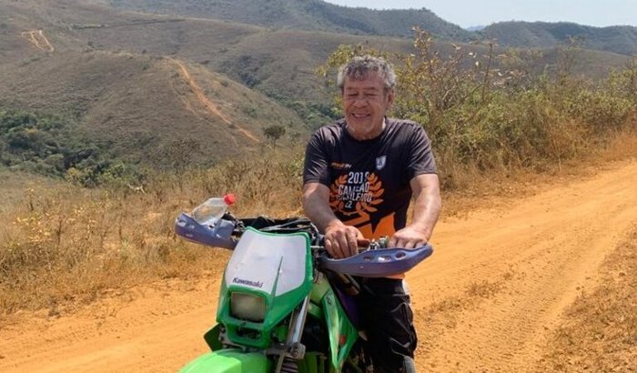 Vamos manter a KDX 200 do Big Jow em Macacos!