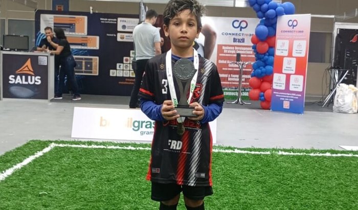 Vamos ajudar Arthur a ir pra seleção 