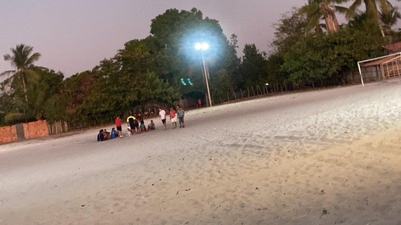 imagem da vaquinha Ajudar na compra de 2  refletores campo de flexeira 