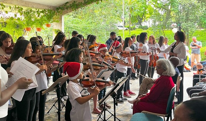 Doe música, doe futuro: apoie o Criar & Tocar da AEB!