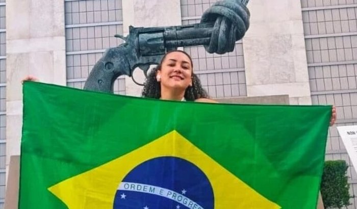Clara Vaz representando Brasil na ONU