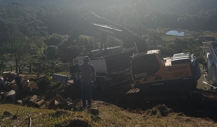 Ajudar na reforma do terreno