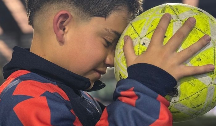 Ajudar o Édson Miguel a ir pro campeonato em Malta