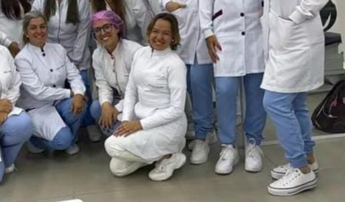 Apoie o sonho da Amanda. Rumo ao 4⁰ período de Odontologia.