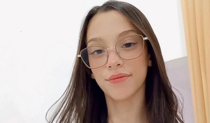 Ajuda para fazer Cirurgia de Glaucoma da Gabriely 