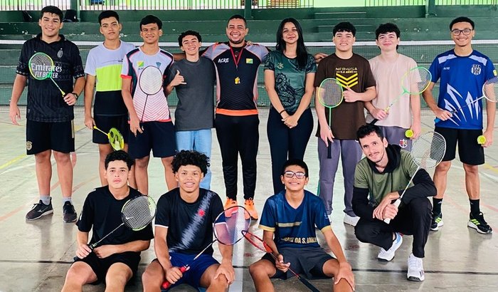Ajuda para comprar uma máquina de encordoar para nosso projeto de Badminton no Acre