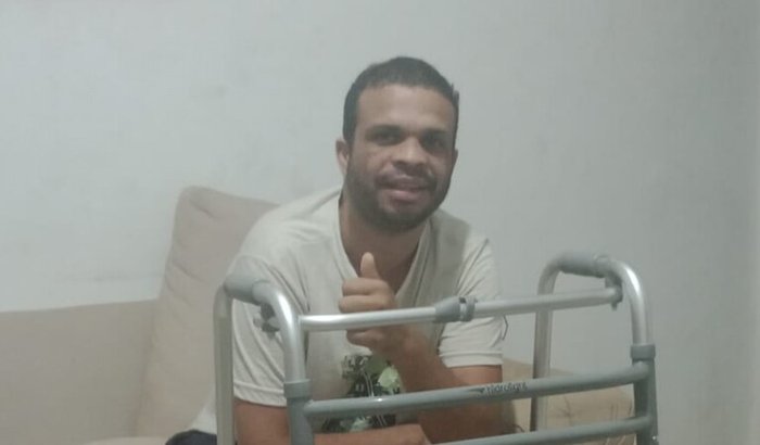 Ajudar o Valmir que está com uma doença rara chamada "ela"