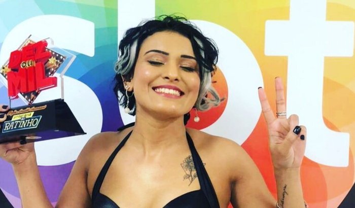 Anamnese - Musa Oliver Clipe