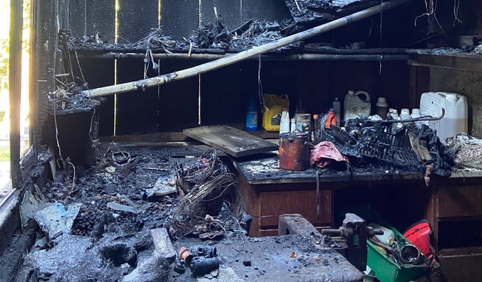 Compra de materiais de trabalho perdidos em incêndio