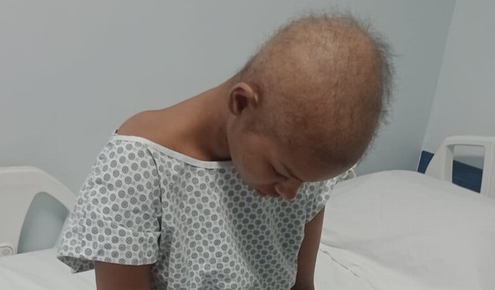 Ajude a Cintia a vencer o Câncer