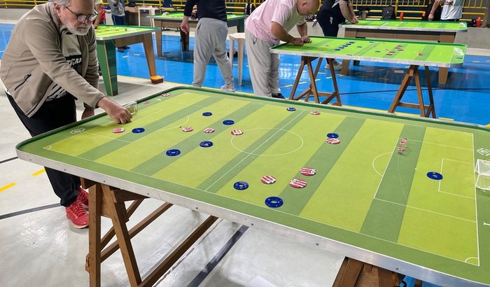 Arrecadação para aquisição de mesas de Futebol de Botão