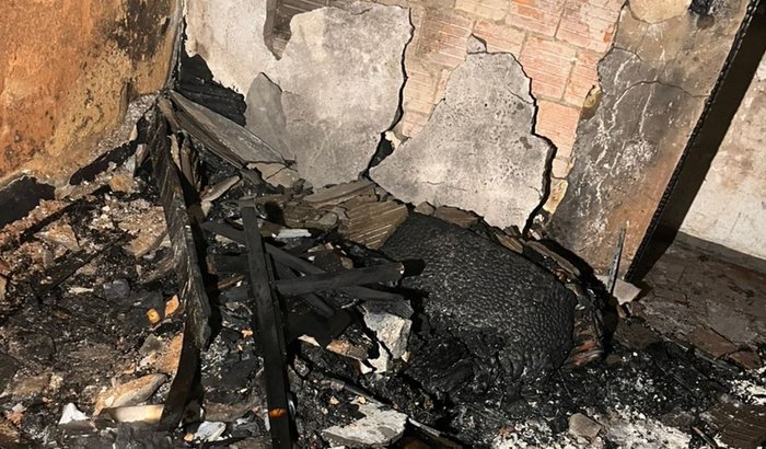 Ajude-nos a reconstruir nosso lar.