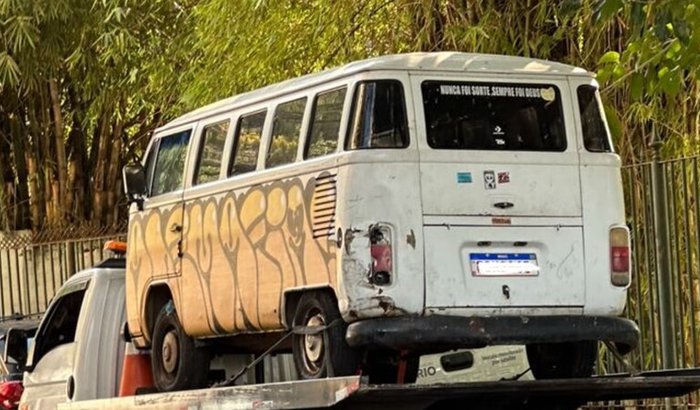 AJUDE NA REFORMA DA KOMBI DA ADEMAFIA