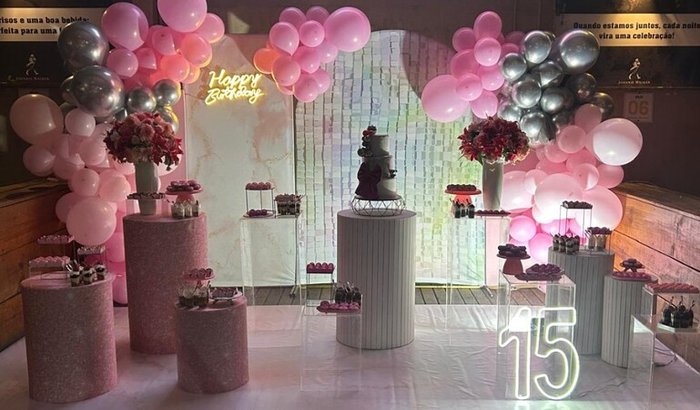 Ajude a pagar as bebidinhas da festa da Gabi!