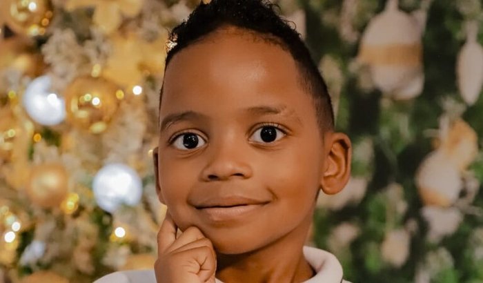 AJUDE O ARTHUR A FAZER A CIRURGIA DO( CRÂNIO)