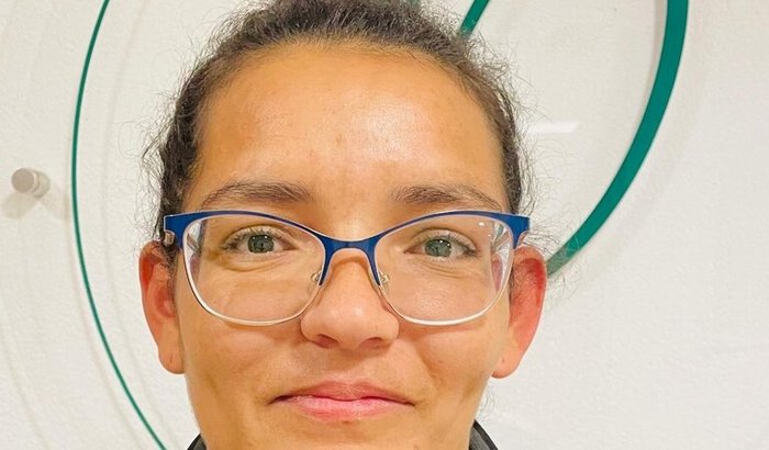 Érica: voz e sorriso