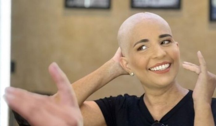 Ajude a Vivi na luta contra o câncer