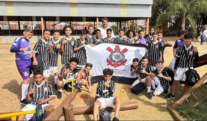 Realizando um sonho de menino,O futuro jogador de futebol