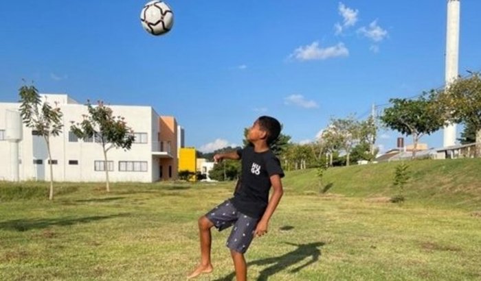 Ajude o Ícaro a realizar o seu sonho 