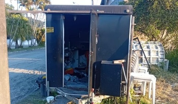 Ajude o trailer de lanche 