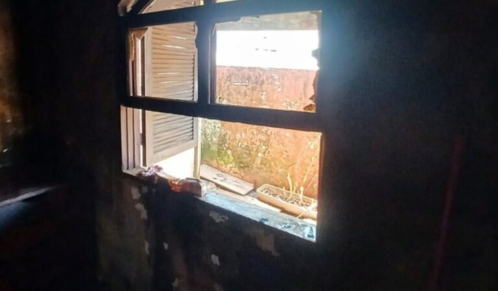 Ajuda pra recuperar a casa após incêndio