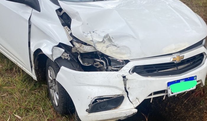 Ajudar a arrumar um carro batido