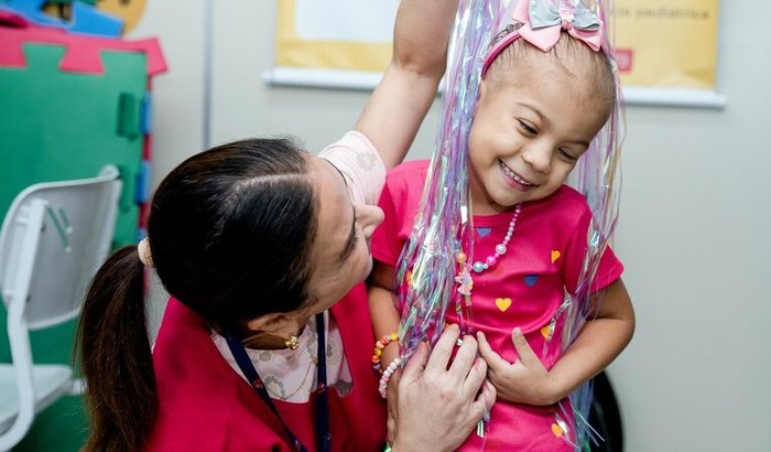 Um Mundo Colorido para os Pequenos Heróis do INCA