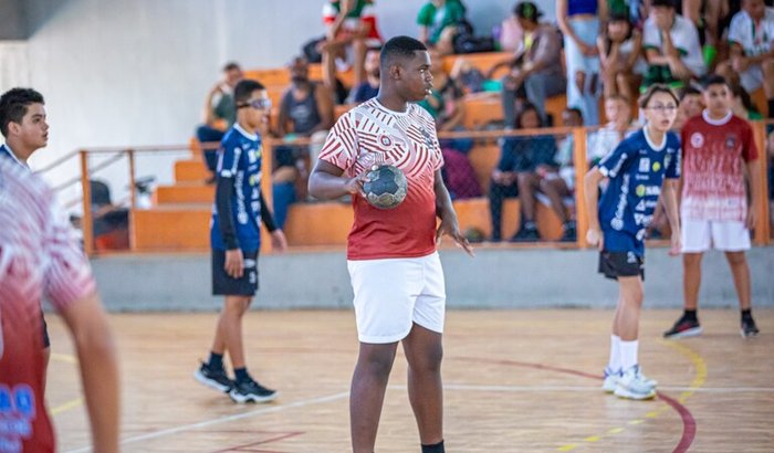 Do Handebol escolar a um novo clube: o sonho do meu filho continua!