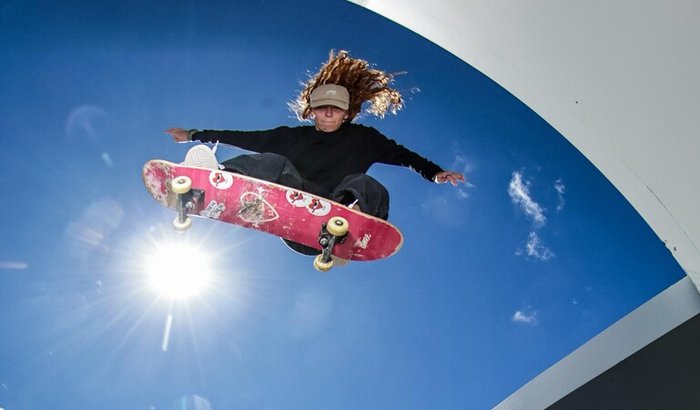 Me ajuda a realizar meu sonho de andar de skate na França