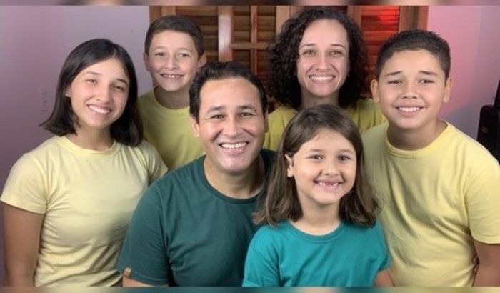 Uma Van para o Ministério da Família Welber Gomes