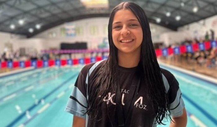 Ajuda nos custos das competições de natação da Luisa