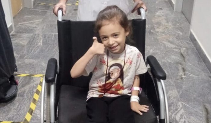 AJUDE A PEQUENA MARIA CLARA NA LUTA CONTRA A LEUCEMIA