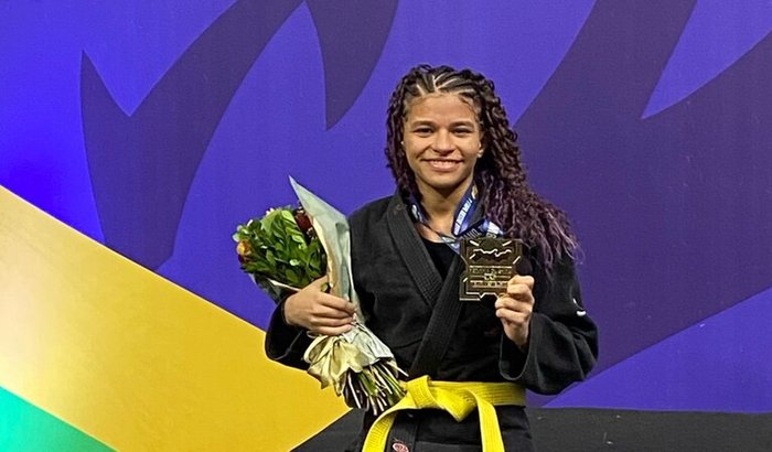 🏆 Joana Gabriela – Um talento que merece apoio!