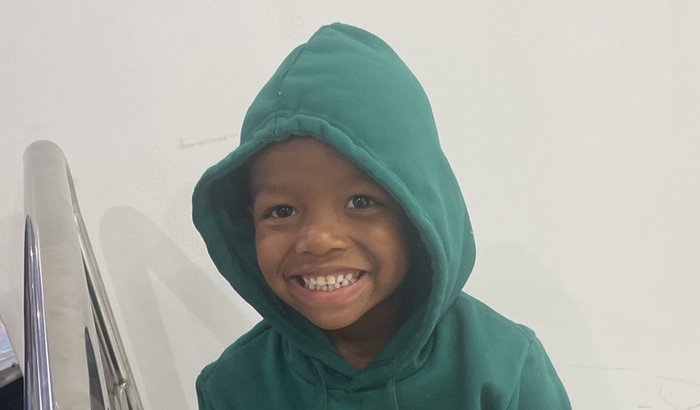 Ajuda no tratamento auditivo do Pedro Henrique