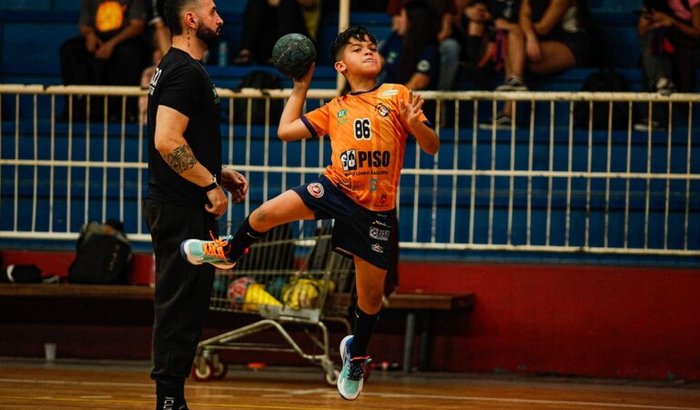 Moleque Zica! Sonho alto... e você pode me levar até lá!