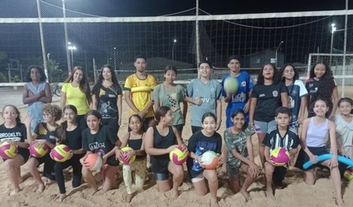 "Equipando Sonhos –"Sua ajuda Veste e Motiva nossos atletas"