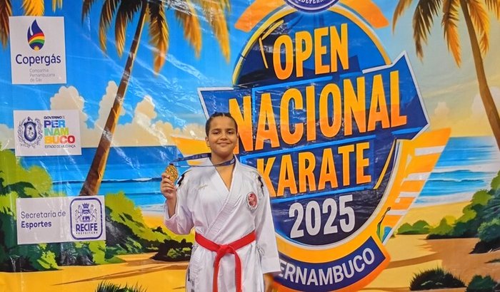 Ajude uma atleta a  participar de competições 