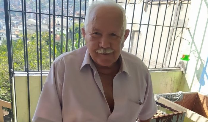 Ajude o vô Eliodoro de 87 anos, a consertar sua prótese e voltar a andar.