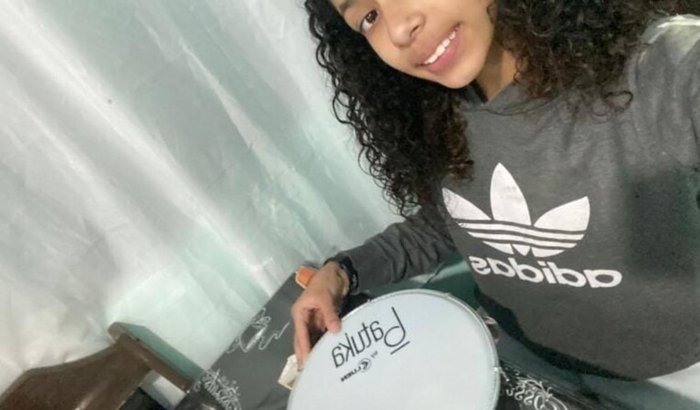 Ajude isabella a conquistar um novo pandeiro!